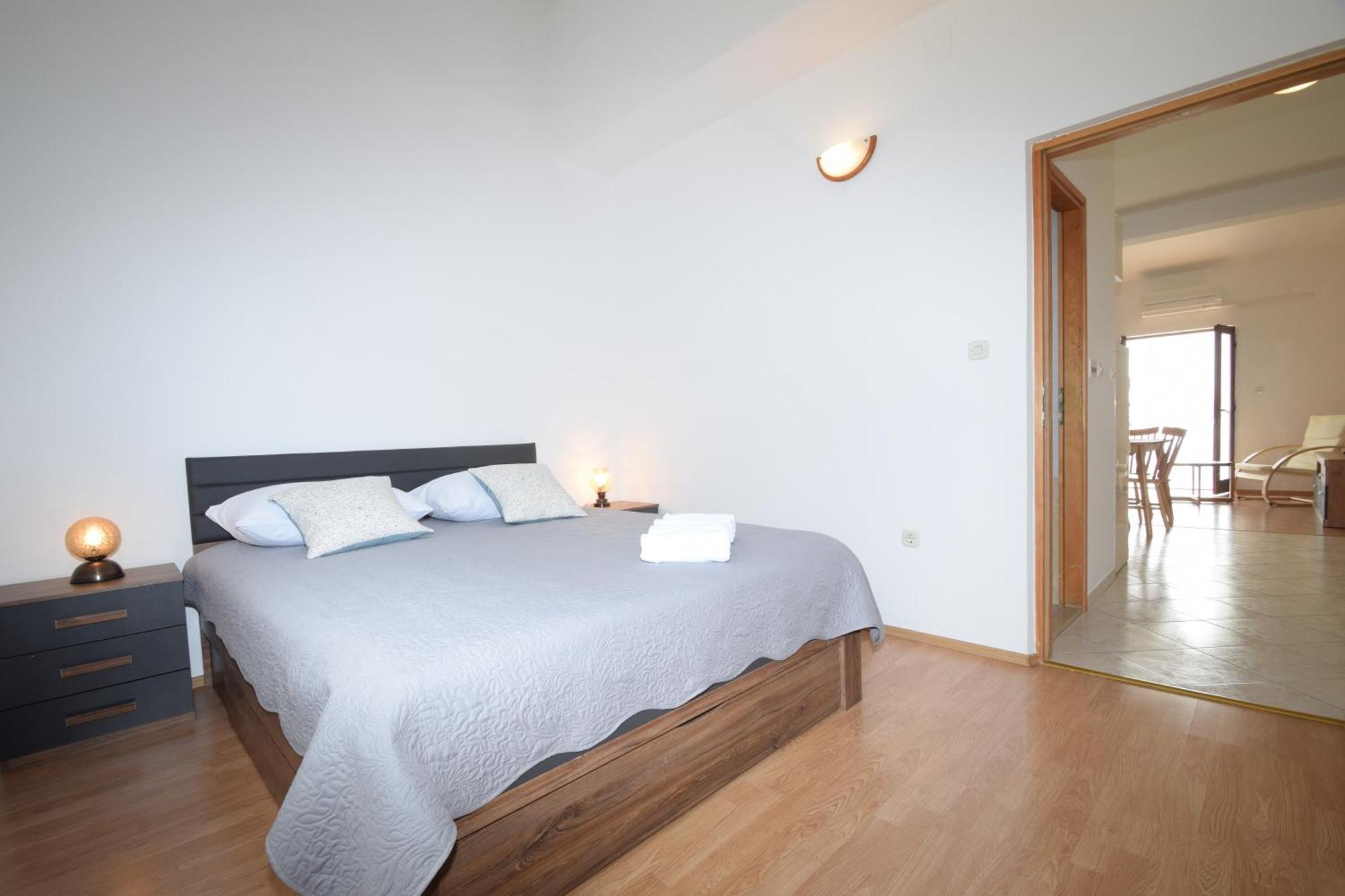 Apartment Duda Starigrad Paklenica Exterior photo