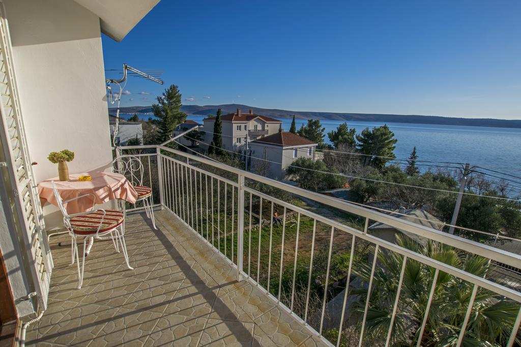 Apartment Duda Starigrad Paklenica Exterior photo